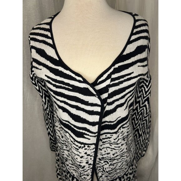 NOTATIONS Women's Cardigan Size M Black & White Animal Long Sleeve 100% Cotton - Picture 9 of 15